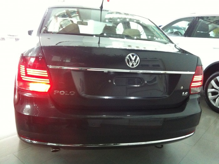 Đẳng cấp Châu Âu Volkswagen POLO 1.6 ưu đãi 30tr+ 1 năm bảo dưỡng+ dán phim 3M.