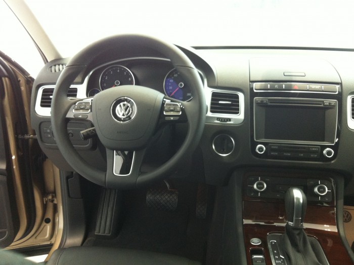 Đẳng cấp dành cho quý doanh nghiệp Volkswagen Touareg 3.6 V6 ưu đãi 10tr tặng bảo dưỡng và dán phim 3M