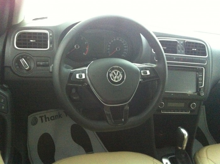 Cảm giác lái chắc chắn, vận hành mạnh mẽ VW POLO 1.6 ưu đãi 30tr tặng dán phim và bảo dưỡng