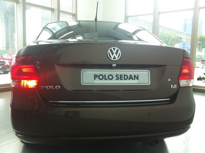 Xe Đức mạnh mẽ chăc chắn nhập khẩu VW Polo 1.6 tặng 30tr, bảo dưỡng, 3M