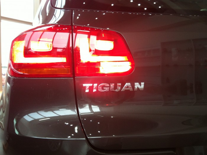 Bán VW Tiguan 2.0L tăng áp nhập Đức tặng 30tr, bảo dưỡng, dán phim 3M.