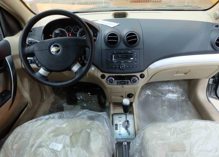 Chevrolet aveo tính năng an toàn cao, giá ưu đãi đặc biệt.