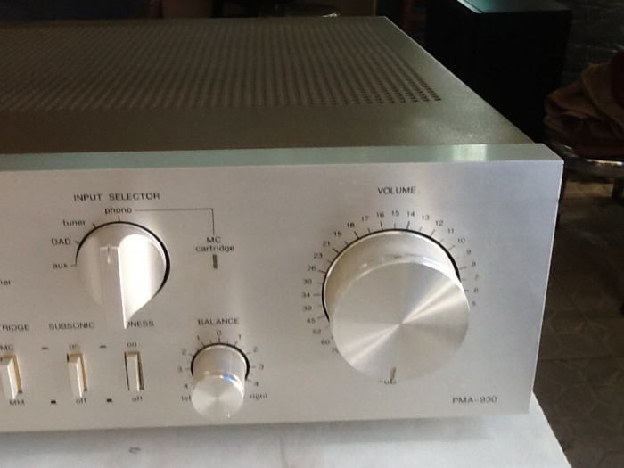 Bán chuyên Ampli denon pma 930 màu vàng tranh  hàng bải tuyển chọn từ nhật về