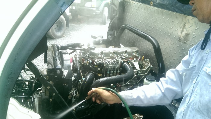 HINO DUTRO Xzu720L 4,4 tấn-thùng dài 5,2m