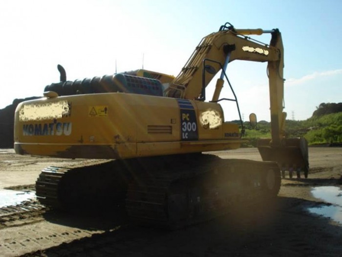 Bán máy xúc đào KOMATSU PC300LC-8