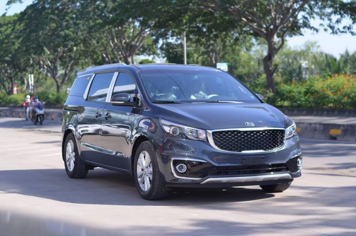 Kia sedona đẳng cấp tiện nghi, giao xe ngay