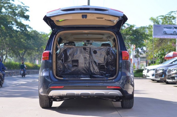 Kia sedona đẳng cấp tiện nghi, giao xe ngay
