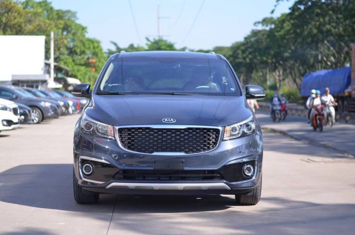 Kia sedona đẳng cấp tiện nghi, giao xe ngay