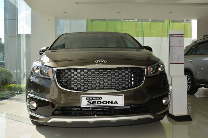 Bán xe kia sedona 2016, nhiều màu chọn đồng giá, giao xe tận nhà