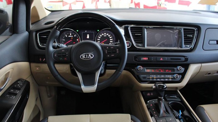 Bán xe kia sedona 2016, nhiều màu chọn đồng giá, giao xe tận nhà