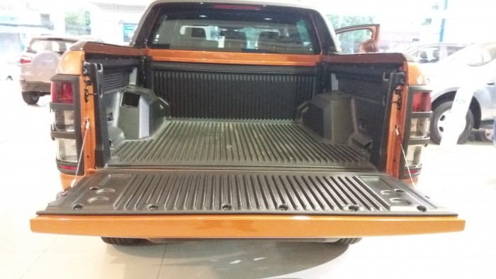 Ford Ranger Wildtrak 2.0 AT, Bán tải chưa bao giờ hết nóng trên thị trường