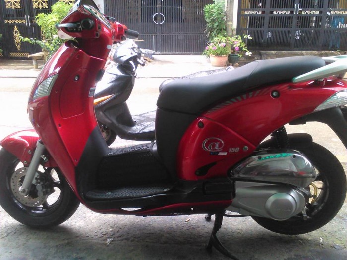 Xe a.mốc nhật.150c. xe của honda ý nhập. mua thùng đời 2004.BSTP CHÍNH CHỦ