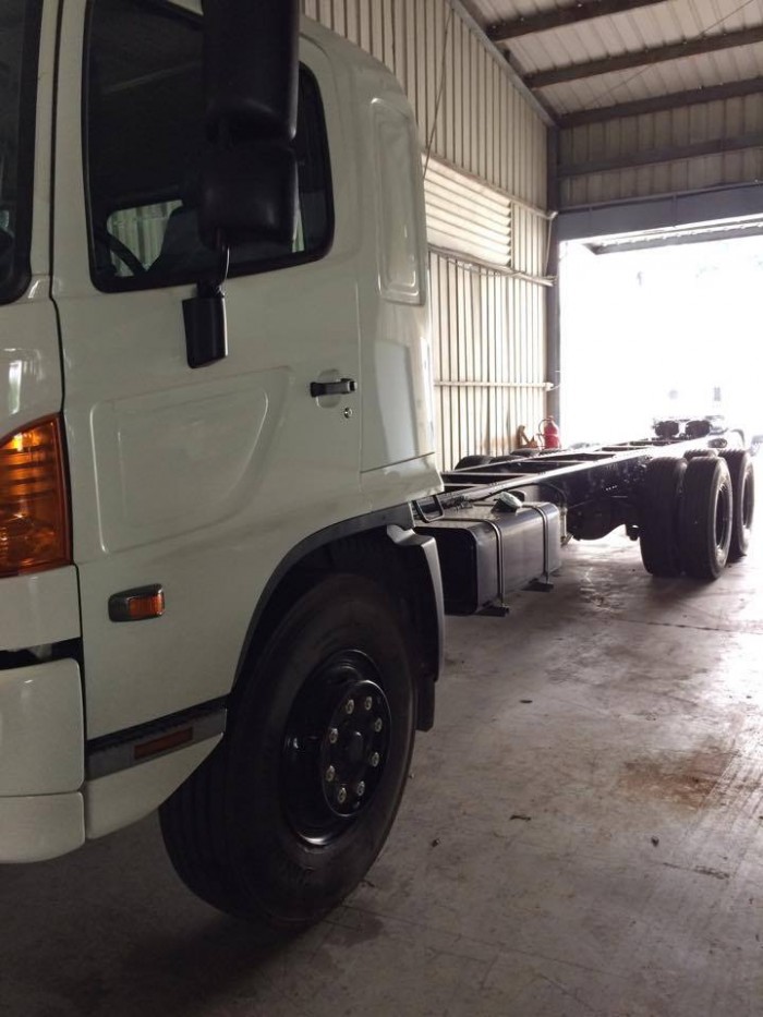 Bán xe tải Hino FL8JTSL giá tốt, 15 tấn, thùng mui bạt siêu dài