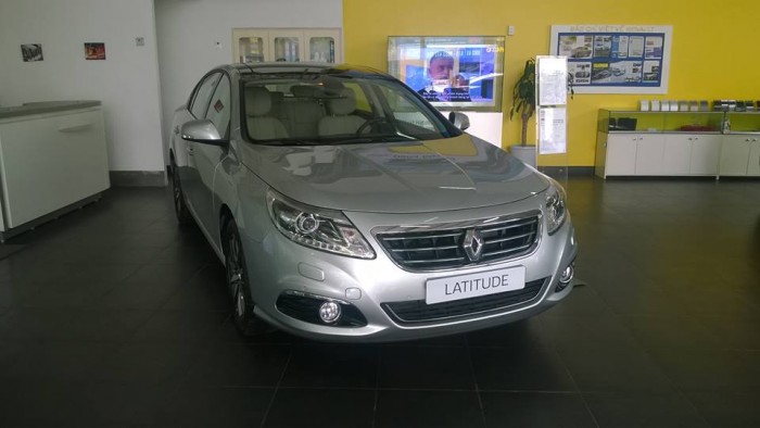 Hàng hot, giá sốc !!! Renault Latitude 2.0 phong cách châu âu, nhập nguyên chiếc