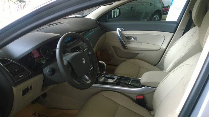 Hàng hot, giá sốc !!! Renault Latitude 2.0 phong cách châu âu, nhập nguyên chiếc