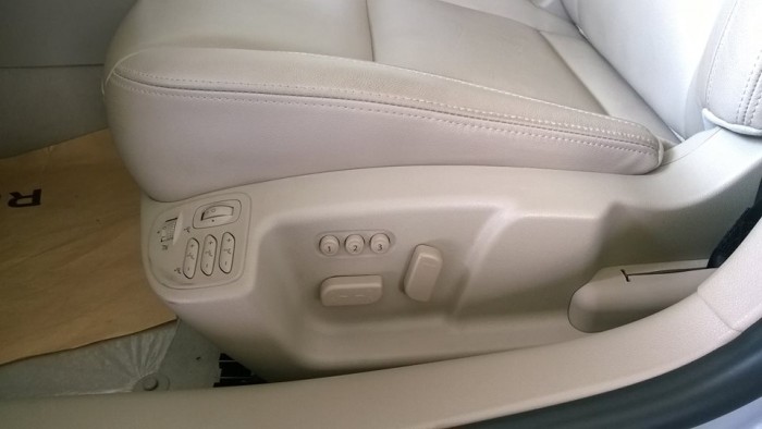 Hàng hot, giá sốc !!! Renault Latitude 2.0 phong cách châu âu, nhập nguyên chiếc