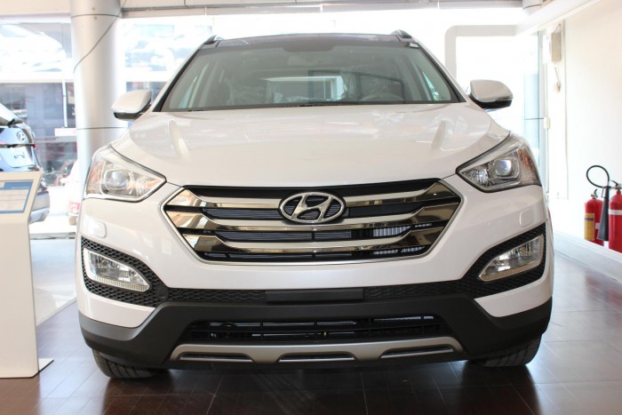 Hyundai Santa Fe full option, nhiều màu, giao ngay, giá cực tốt trong tháng