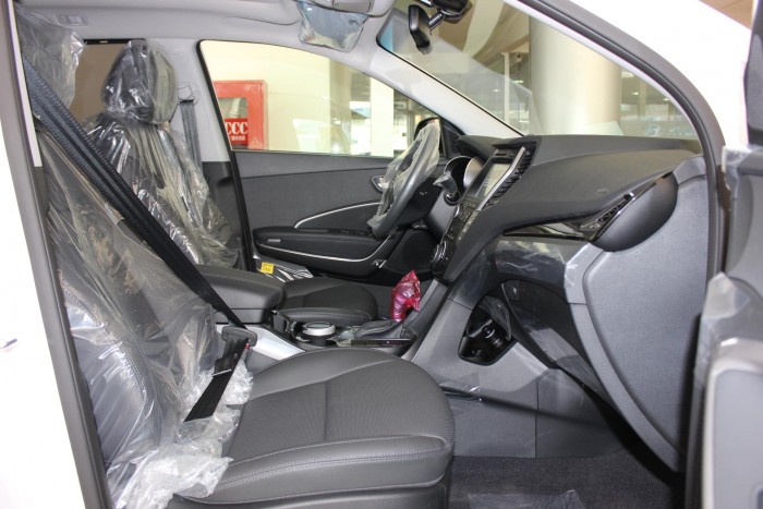 Hyundai Santa Fe full option, nhiều màu, giao ngay, giá cực tốt trong tháng