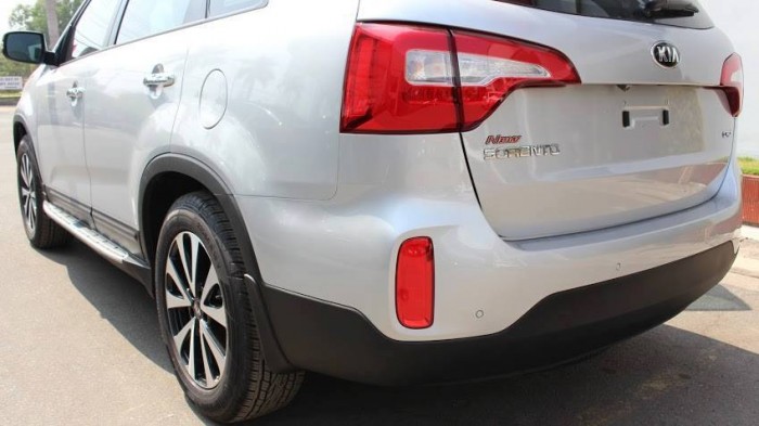 Bán xe new sorento rộng rãi tiện nghi, vận hành mạnh mẽ