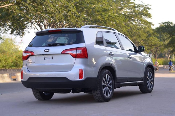 Bán xe new sorento rộng rãi tiện nghi, vận hành mạnh mẽ