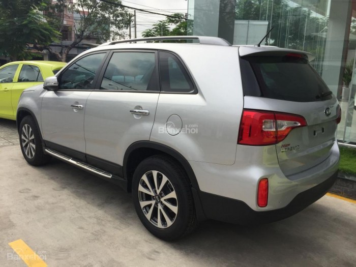 Bán xe new sorento rộng rãi tiện nghi, vận hành mạnh mẽ
