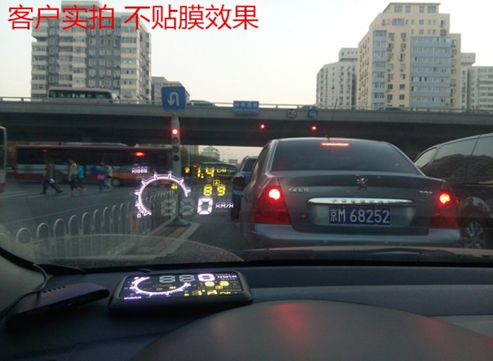 Thiết bị hiển thị thông tin lên kính lái (HUD – Headup Display) HUD-1.3
