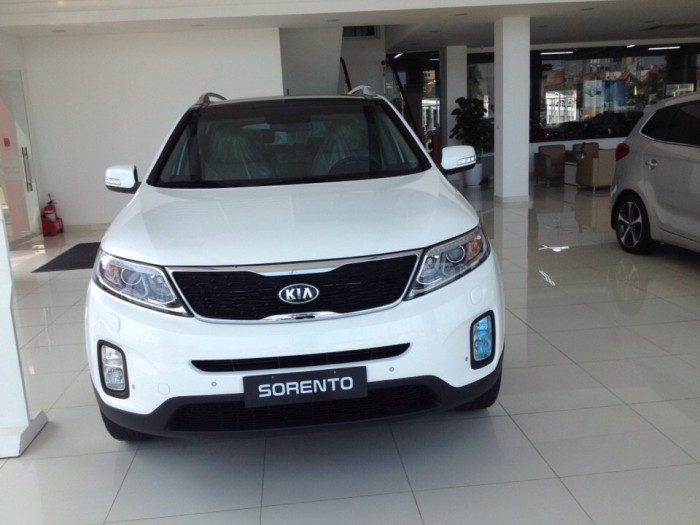 Kia Sorento máy dầu giá 599 triệu