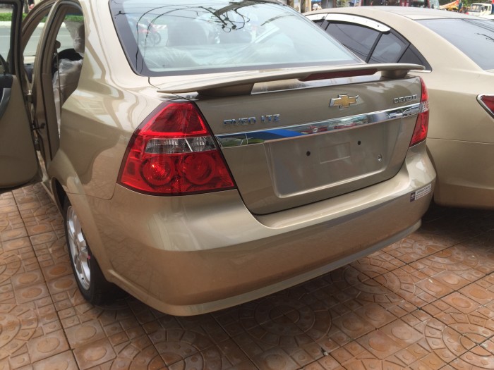 Chevrolet Aveo AT, giá cạnh tranh, liên hệ  Ms.Uyên để được hỗ trợ và nhận giá ưu đãi