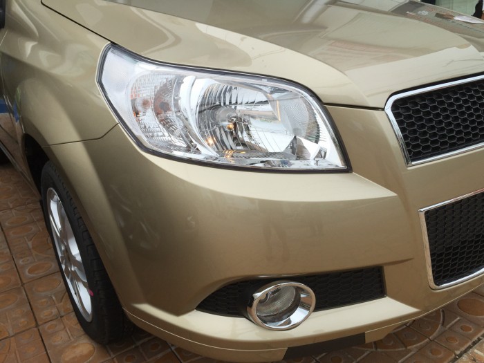 Chevrolet Aveo AT, giá cạnh tranh, liên hệ  Ms.Uyên để được hỗ trợ và nhận giá ưu đãi