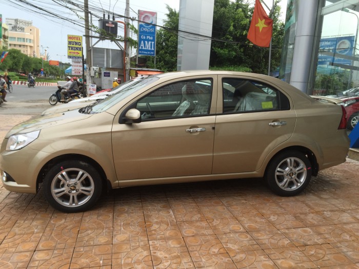 Chevrolet Aveo AT, giá cạnh tranh, liên hệ  Ms.Uyên để được hỗ trợ và nhận giá ưu đãi