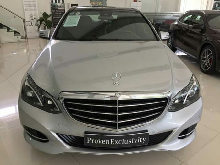 Mercedes E400 2013 màu bạc giao ngay