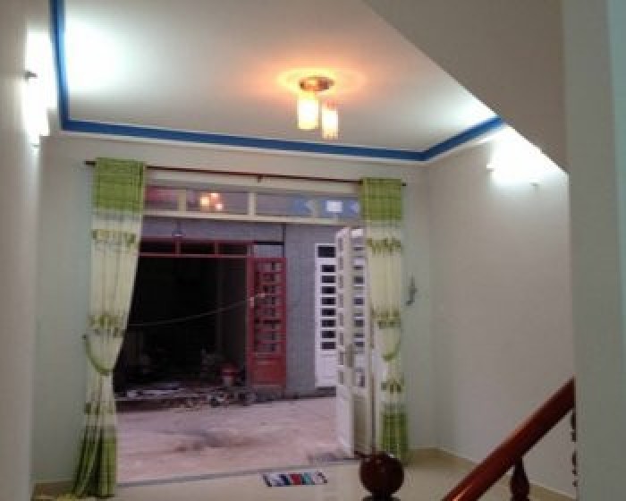 Nhà mới chính chủ sổ riêng DT: 4 x 20m