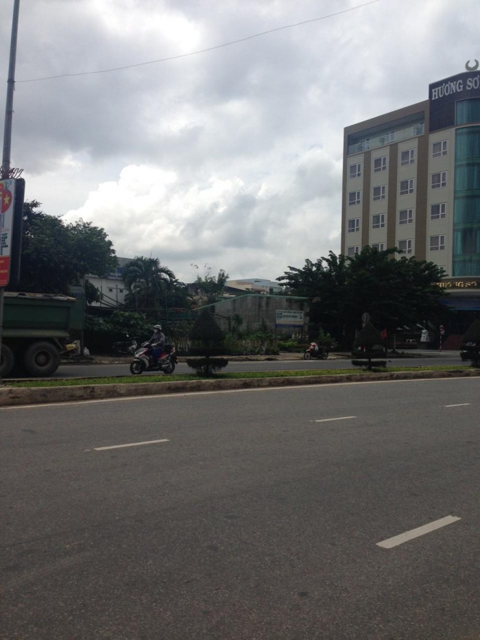 Bán 3 lô đất đường Cách Mạng Tháng 8, ngay nút giao thông cầu Nguyễn Tri Phương