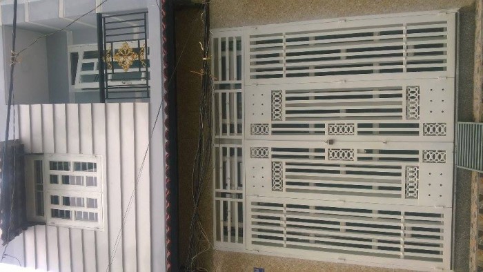 Nhà mặt tiền ,đường LVQ,(4,1x20). SHR