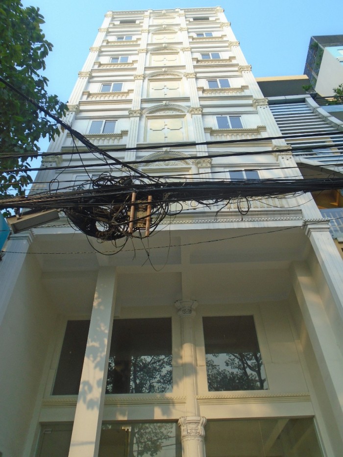 Cho thuê nhà MT Lê Hồng Phong, quận q10, dt 8x20, 6 lầu, trên 20 phòng