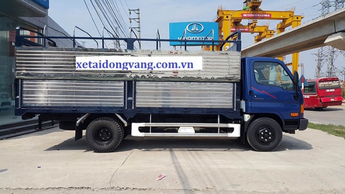 Xe tải Hyundai HD700 Đồng Vàng - thùng bạt inox, khuyến mại lớn, giao xe ngay