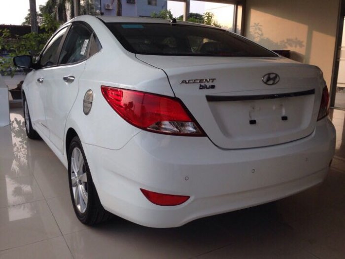 Accent 1.4 AT xe nhập khẩu nguyên chiếc