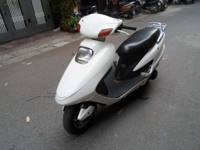 HONDA SPACY màu trắng biển HN giá 6,8 triệu