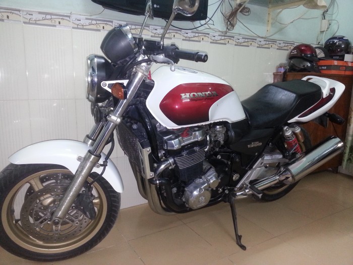 Bán xe CB Super Four 1300