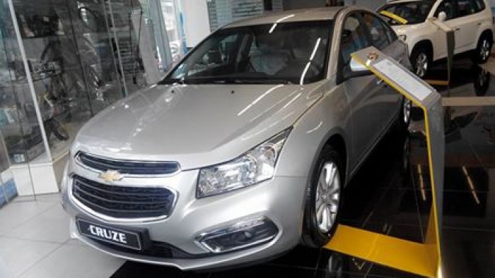 Xe 5 chỗ Chevrolet Cruze 1.6LT sx 2016 khuyến mãi Hot gọi ngay