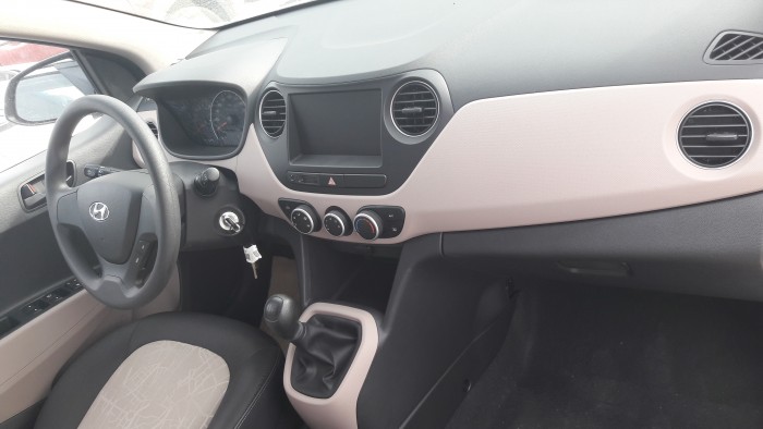 Nhận nhanh ưu đãi lớn khi mua Hyundai Grand i10 1.0MT BASE 2016, hỗ trợ tối đa 95%