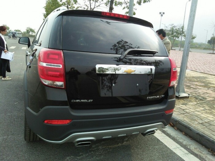 Xe 7 chỗ Chevrolet Captiva Revv mới sx 2016 sang trọng khuyến mai HOT