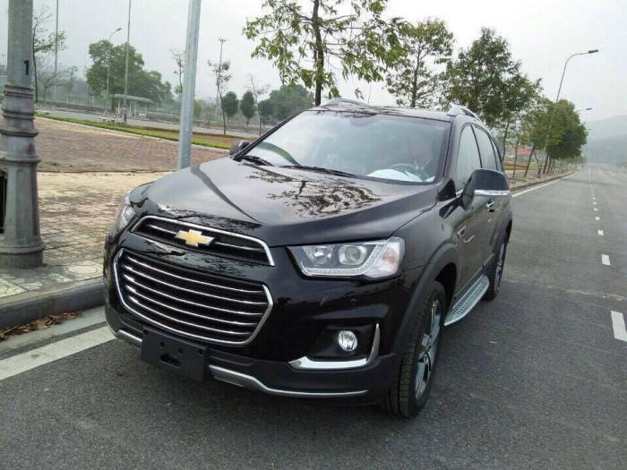 Xe 7 chỗ Chevrolet Captiva Revv mới sx 2016 sang trọng khuyến mai HOT