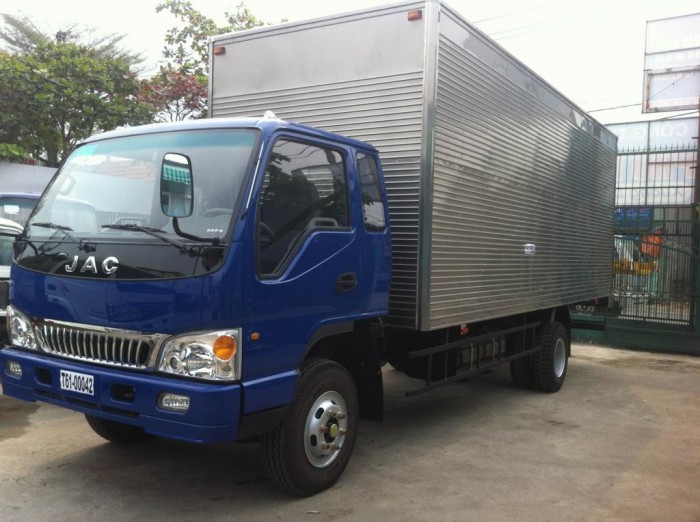 Bán xe tải jac 6,4 tấn - thùng mui bạc, thùng kín - thùng dài 6,3m, đọng cơ mạnh mẽ 4.8 lít