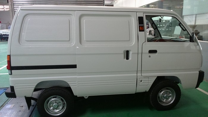 Suzuki Blind van 600kg. Hỗ trợ trả góp 70% giá trị xe lãi suất thấp