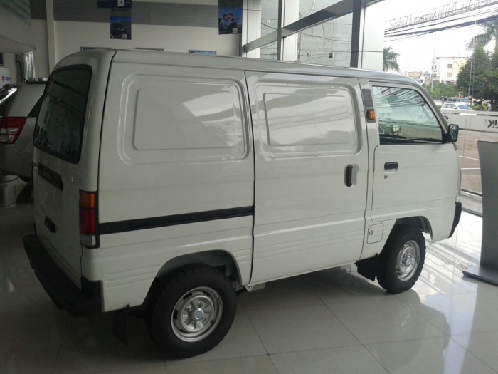 Suzuki Blind van 600kg. Hỗ trợ trả góp 70% giá trị xe lãi suất thấp