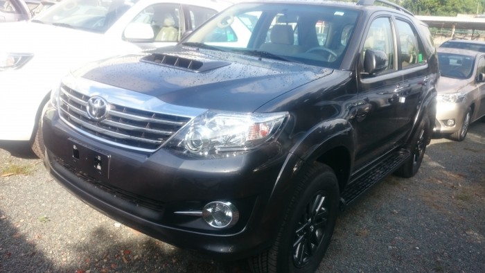 Fortuner máy dầu 2016 giá giảm cực tốt, giao xe ngay