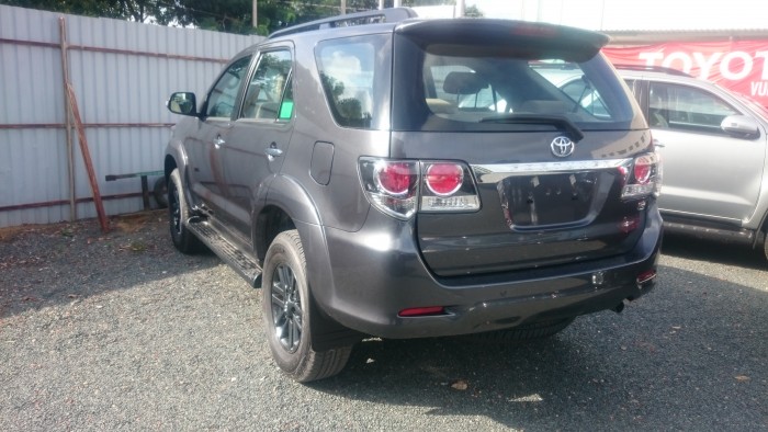 Fortuner máy dầu 2016 giá giảm cực tốt, giao xe ngay