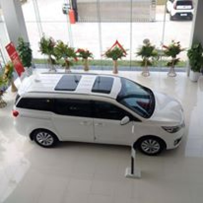 Kia sedona máy dầu cao cấp giá rẻ