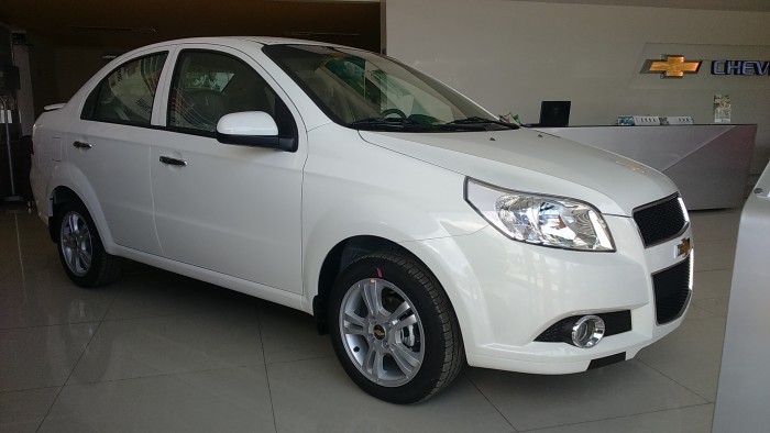 Chevrolet aveo nội thất rộng rãi, giá đặc biệt, cạnh tranh cao.